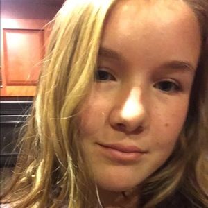 Meet your Posher, Hayley